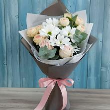 Букет цветов из:  Хризантемы и Розы в Кременках