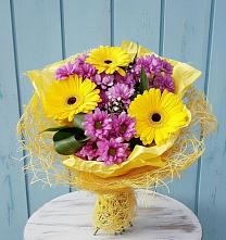 Букет цветов из:  Хризантемы и Герберы в Кременках