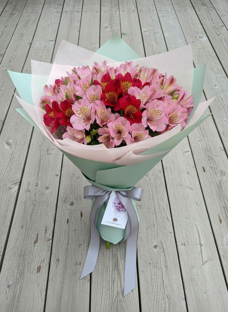 Букет цветов из: Альстромерии в Кременках