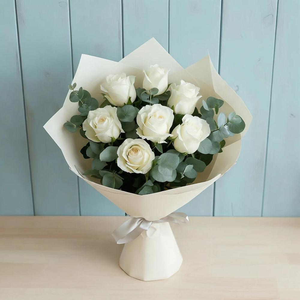 Букет Белые розы в Эвкалипте в Кременках