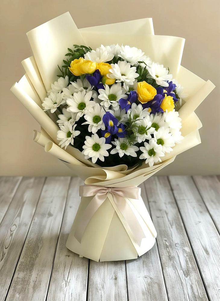 Букет цветов из: Ирисы, Хризантемы и Розы в Кременках
