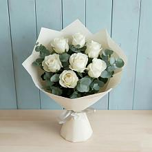 Букет Белые розы в Эвкалипте в Кременках